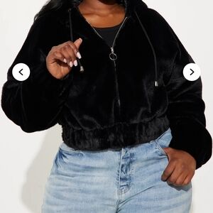 NWT FASHION NOVA Black Faux Fur Coat 3x No Pockets